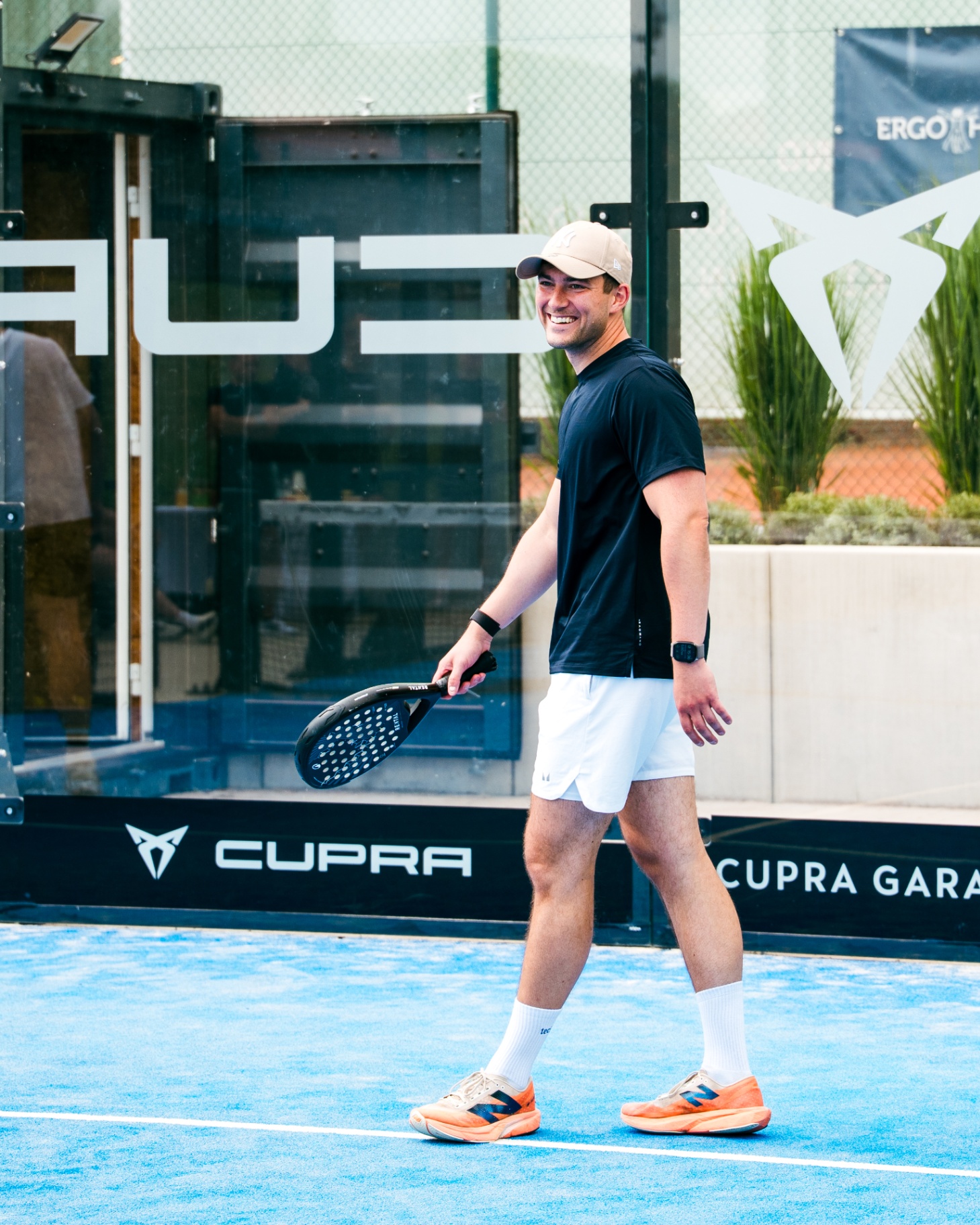 Spieler auf dem Padel Court